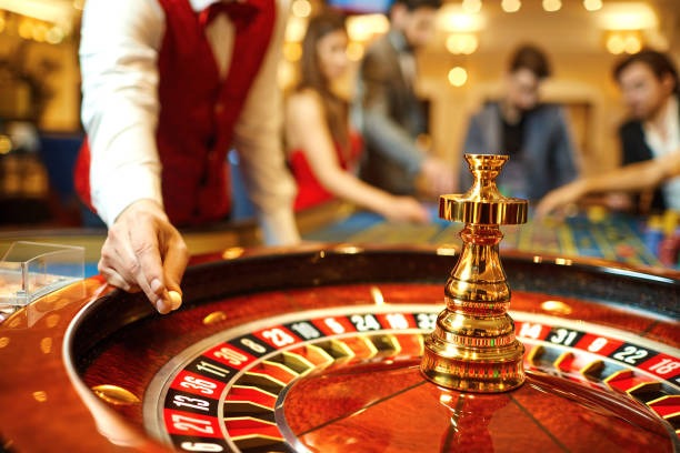 Antarmuka aplikasi mobile agariot menampilkan menu taruhan Liga 1 dan permainan live dealer